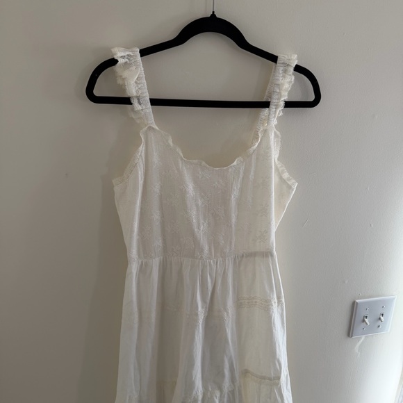 Sold - Picture 6 of 10